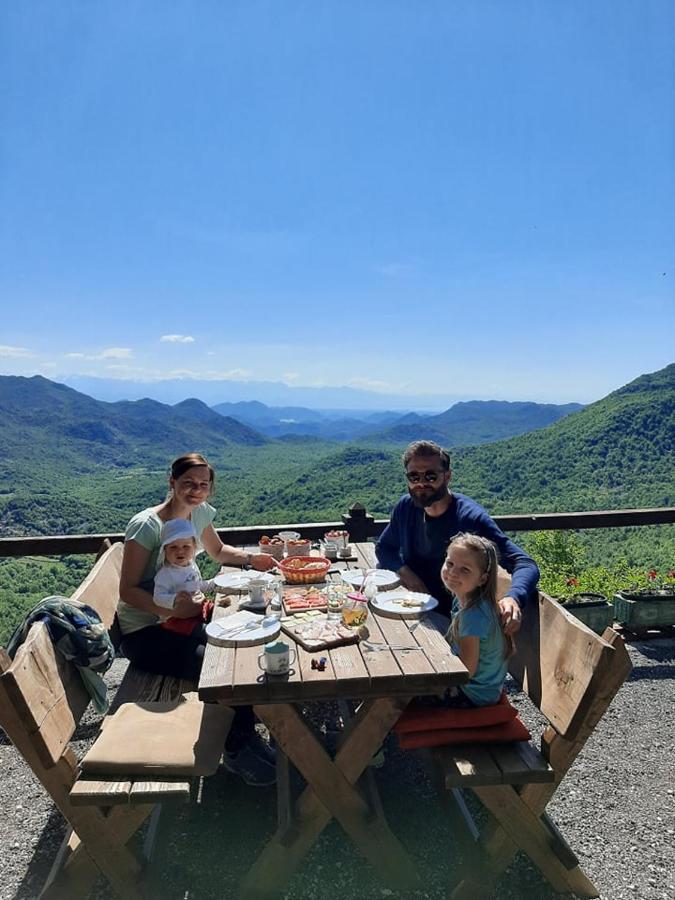 Camp Oaza,Lipa Hotel Цетине Екстериор снимка