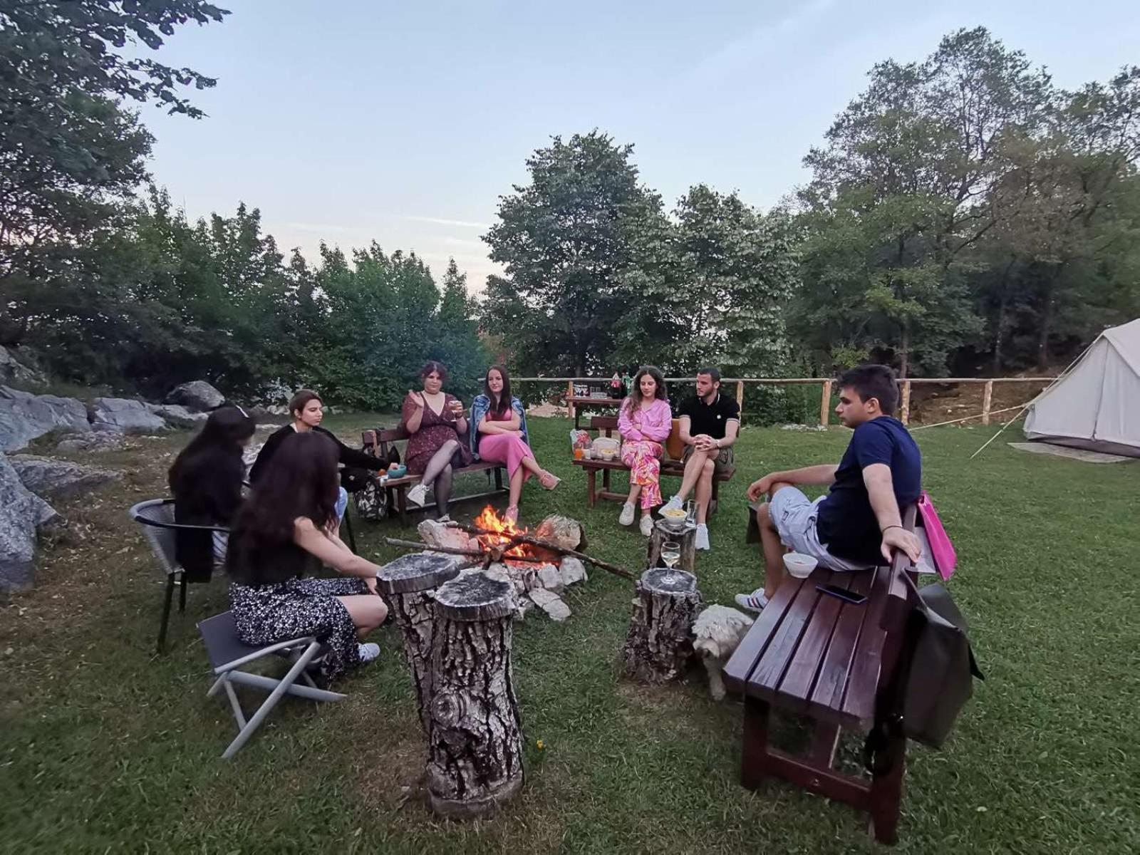Camp Oaza,Lipa Hotel Цетине Екстериор снимка