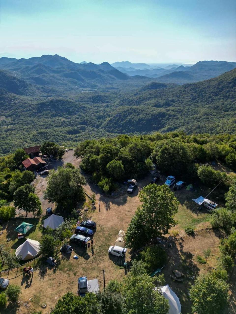 Camp Oaza,Lipa Hotel Цетине Екстериор снимка