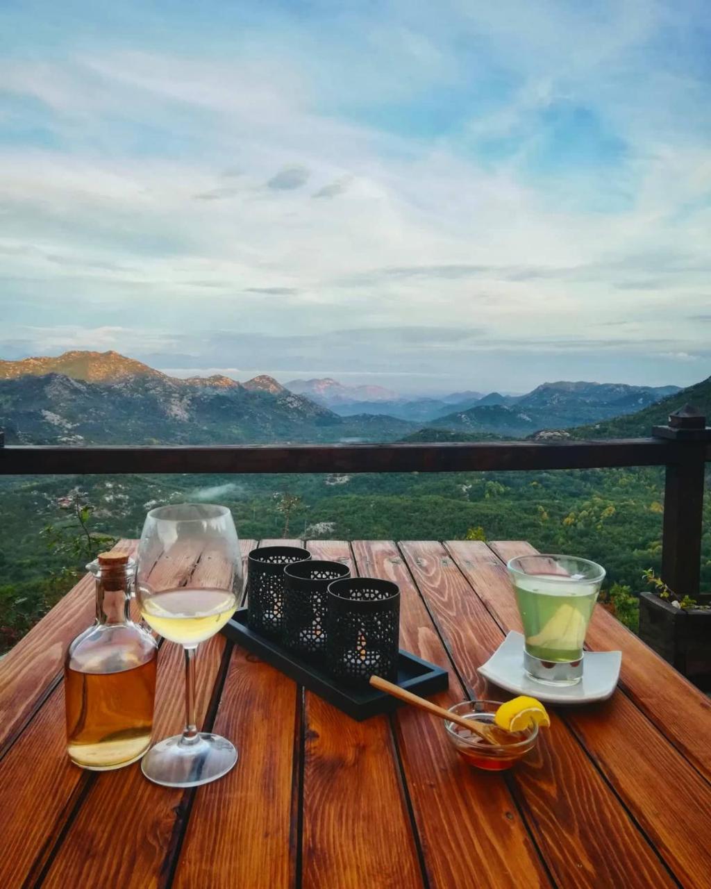 Camp Oaza,Lipa Hotel Цетине Екстериор снимка