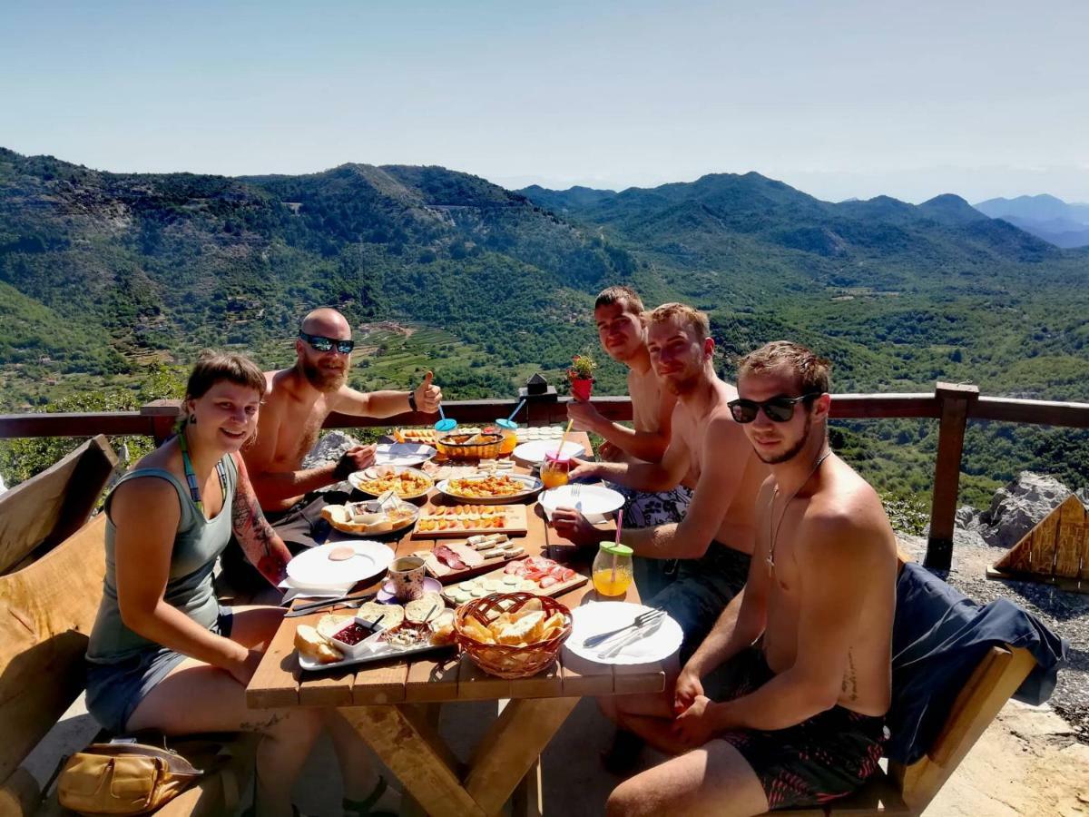Camp Oaza,Lipa Hotel Цетине Екстериор снимка